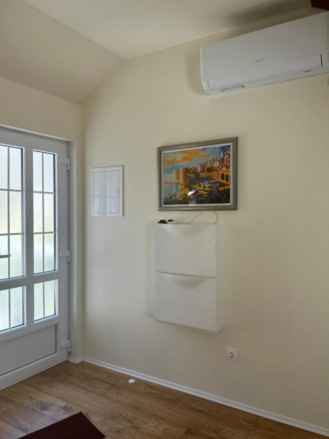 קאבטאט Lovely Apartment מראה חיצוני תמונה