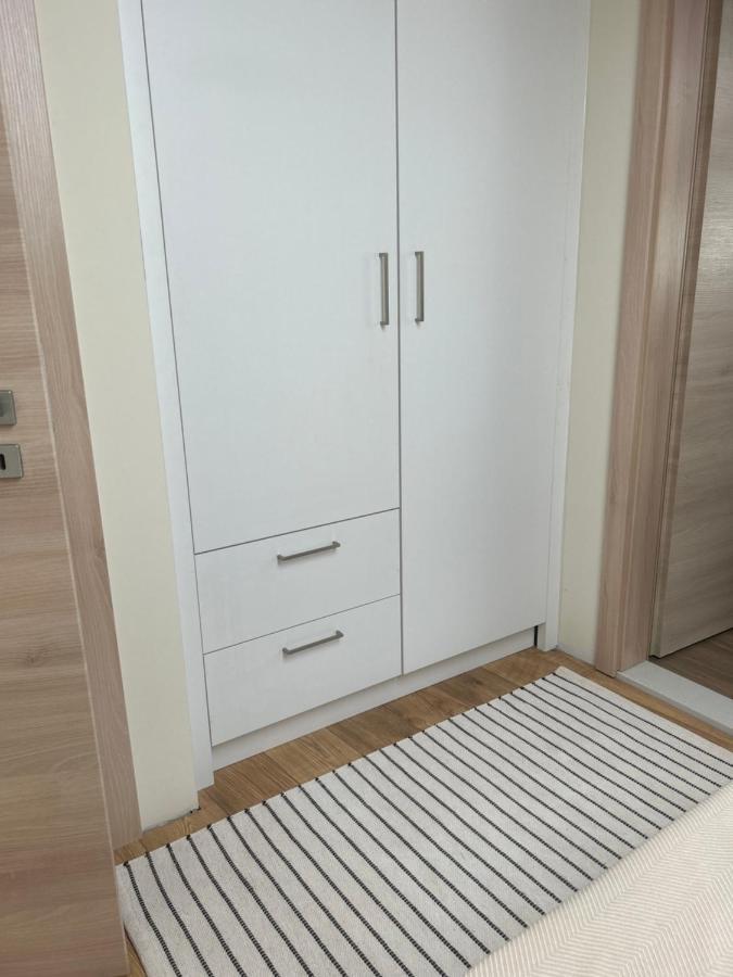 קאבטאט Lovely Apartment מראה חיצוני תמונה