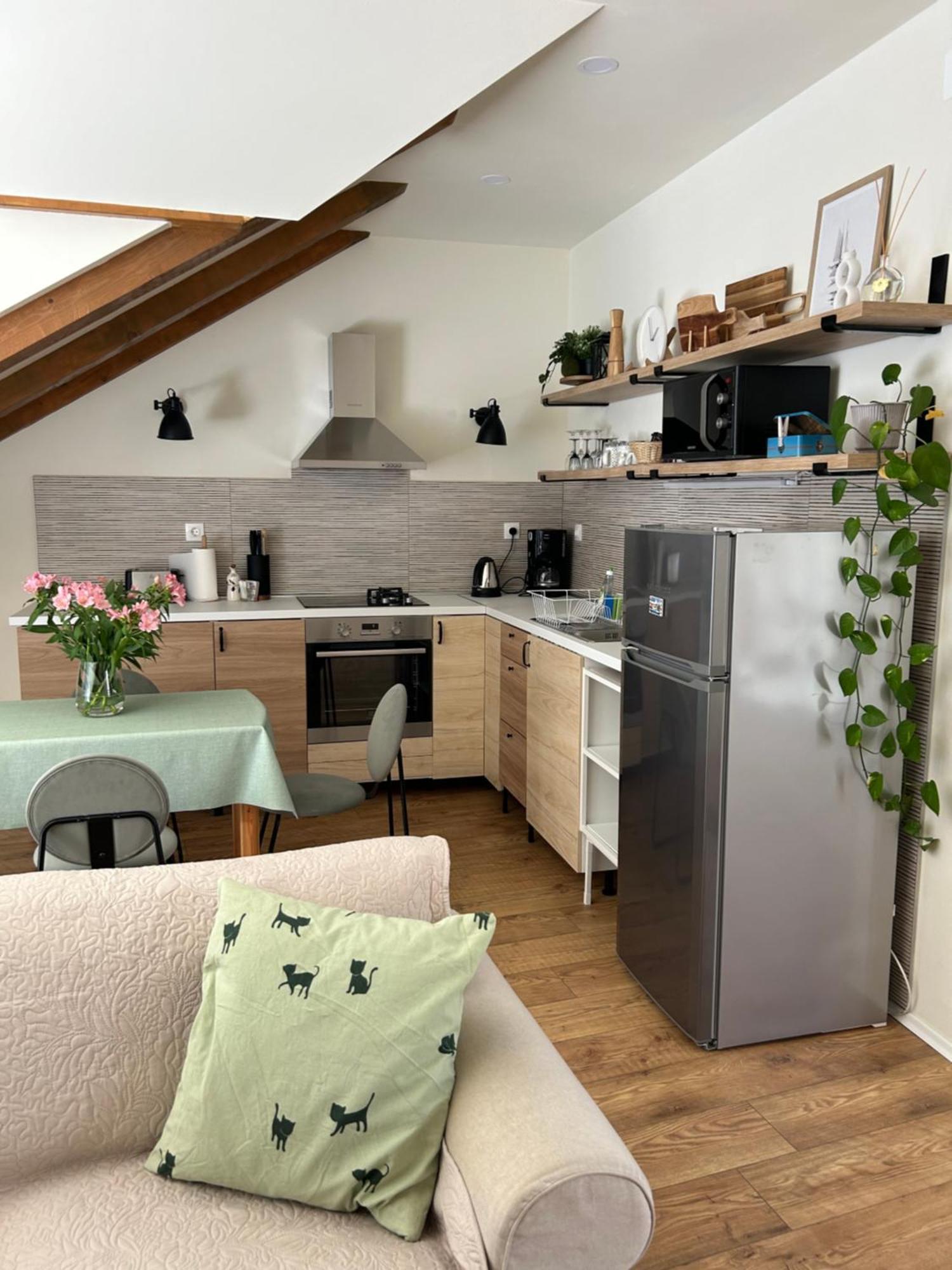 קאבטאט Lovely Apartment מראה חיצוני תמונה